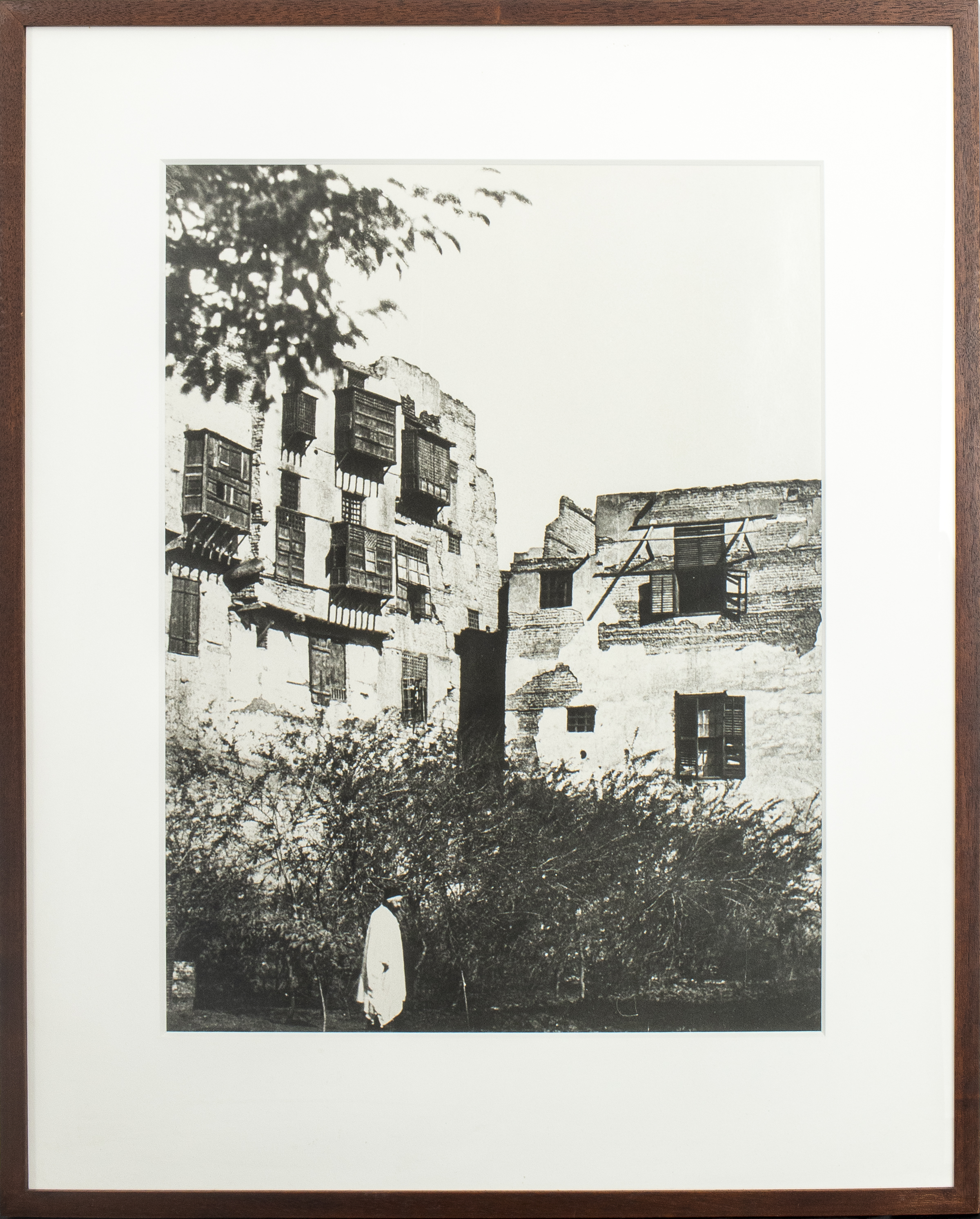 BLACK AND WHITE PHOTOGRAPH OF