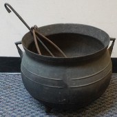 BLACK CAST IRON CAULDRON AND T
