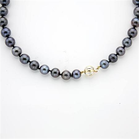 Black Cultured Pearl Necklace 	 