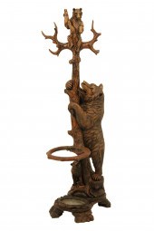 BLACK FOREST CARVED BEAR HALLT