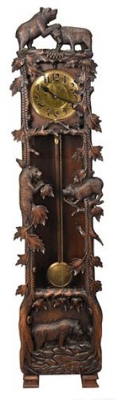 BLACK FOREST STYLE WALNUT BEAR