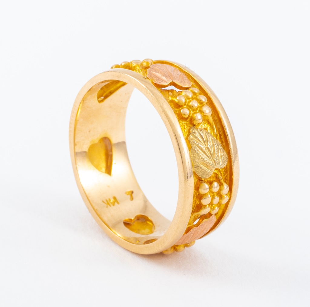 BLACK HILLS GOLD 14K RING 14K