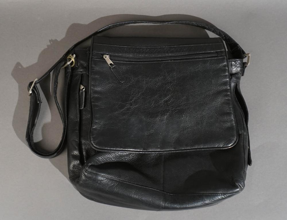 BLACK LEATHER SATCHELBlack