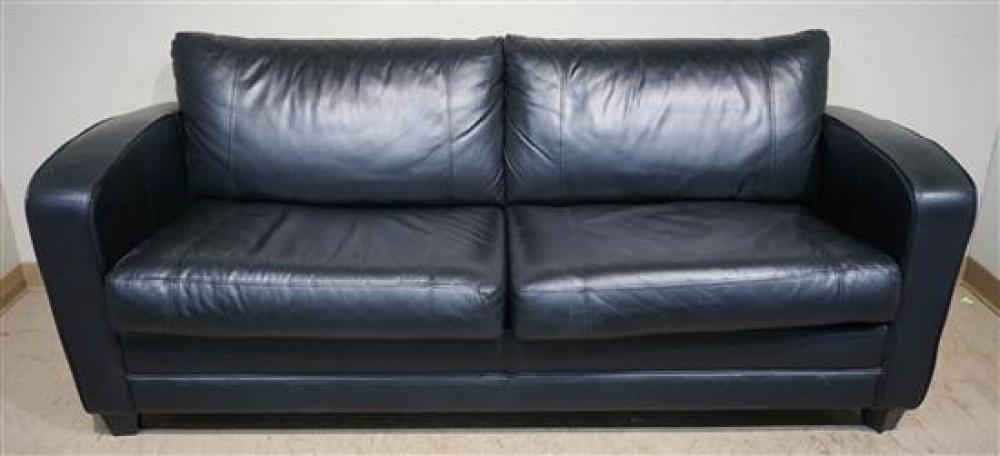 BLACK LEATHER SLEEPER SOFABlack