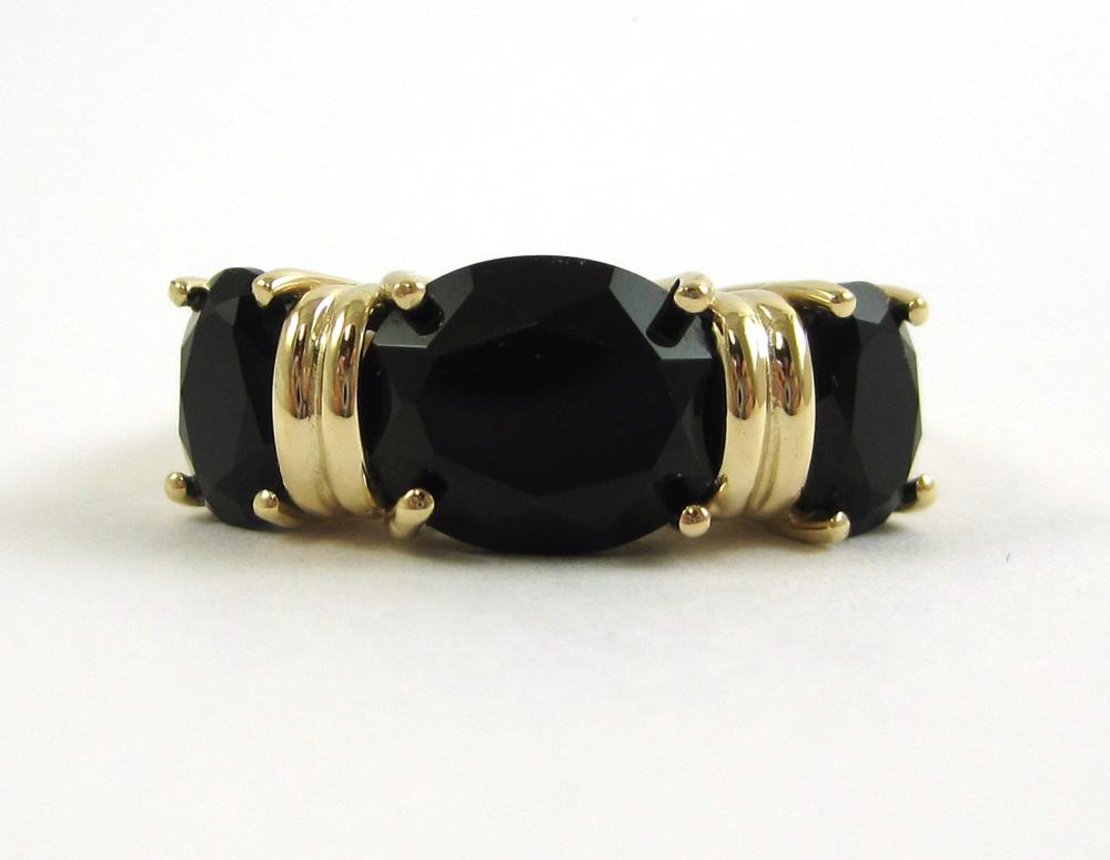 BLACK ONYX AND FOURTEEN KARAT