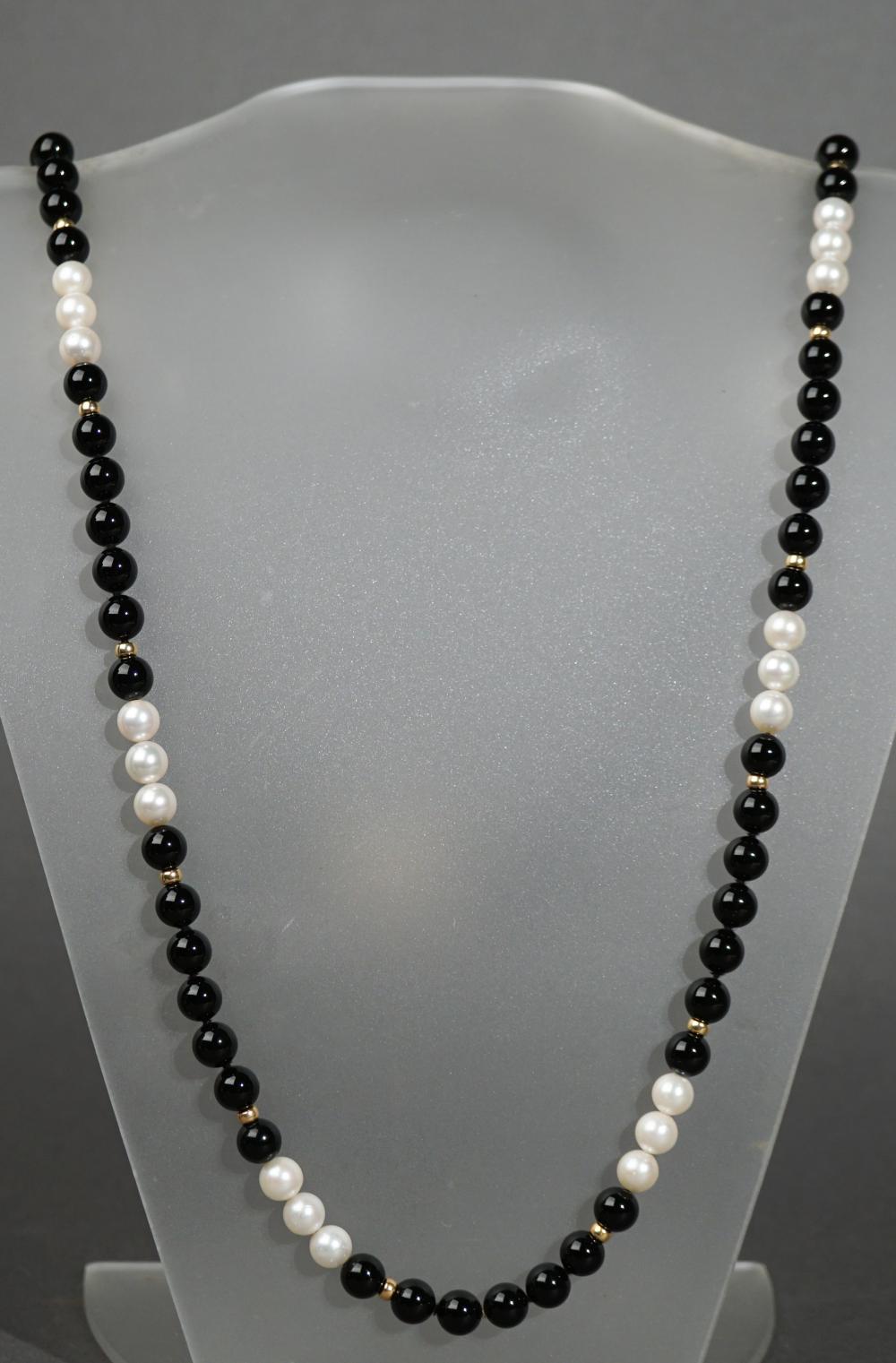 BLACK ONYX AND PEARL