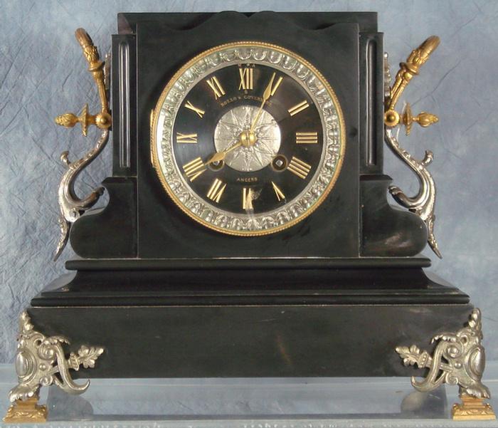 Black onyx French shelf clock, gilt