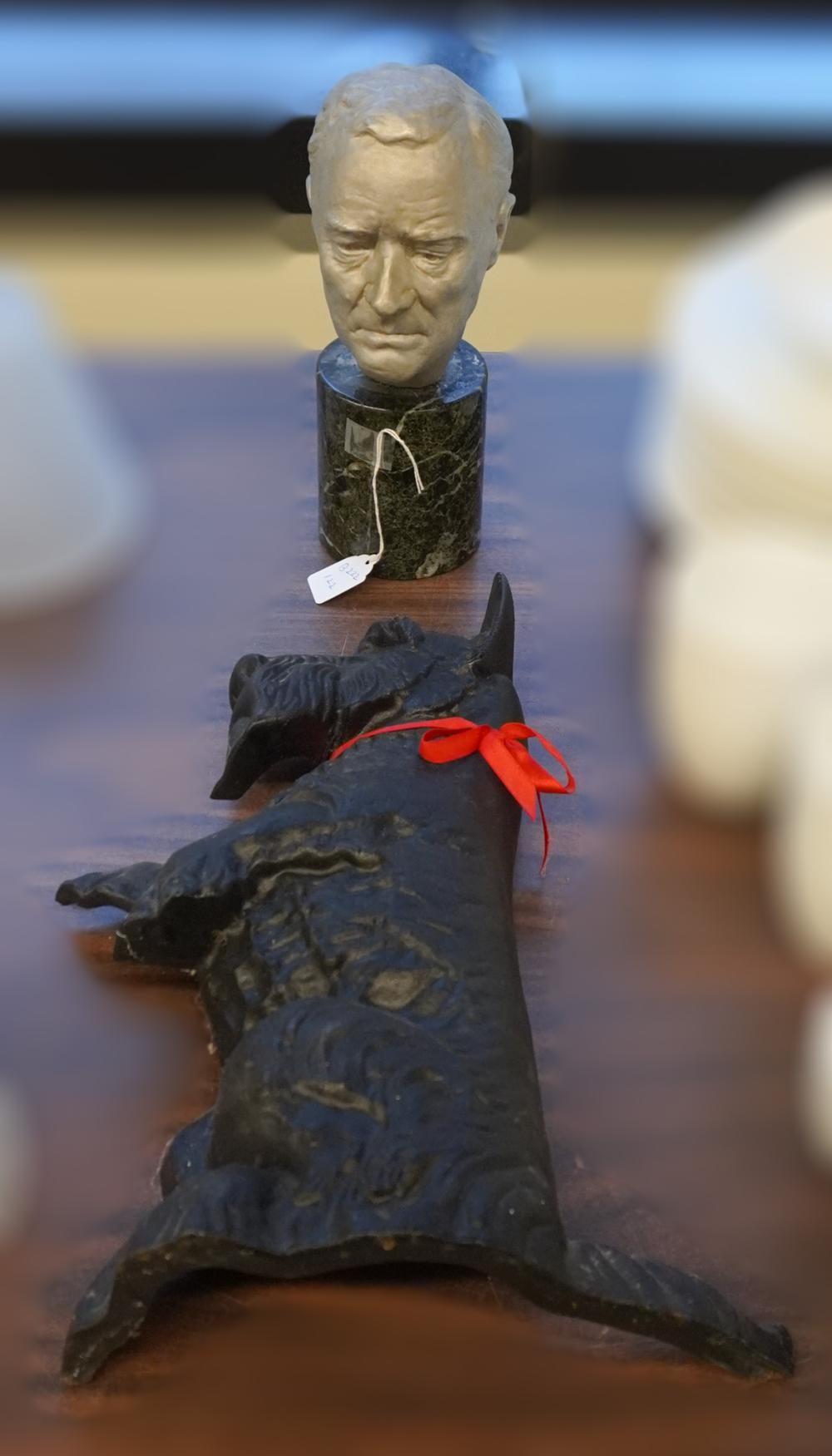 BLACK PAINTED CAST ALUMINUM