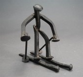 BLACK PAINTED NAIL ART FIGURE