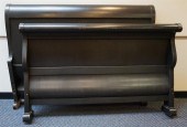 BLACK PAINTED WOOD QUEEN SIZE