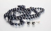 BLACK PEARL NECKLACE AND DANGL