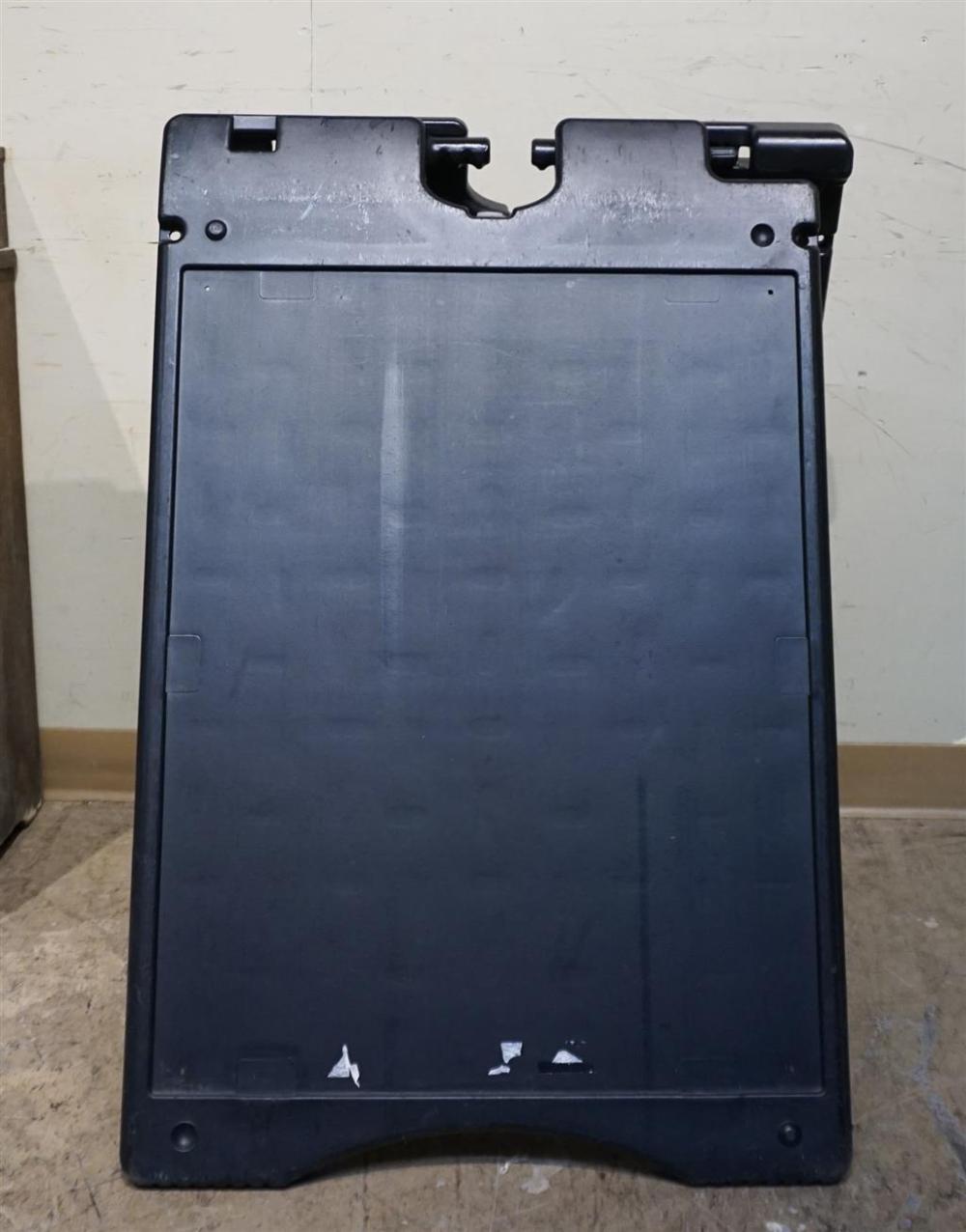 BLACK PLASTIC FOLDING SIGN, 37 X 24