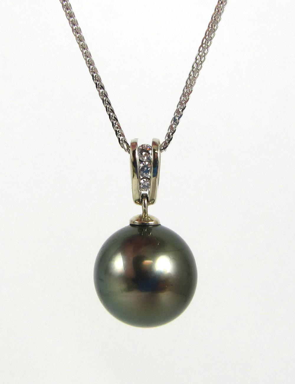 BLACK TAHITIAN PEARL AND DIAMOND