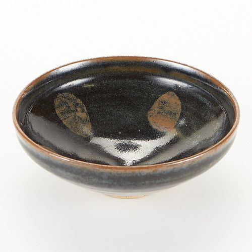 BLACK TEA DUST BOWLBlack glazed
