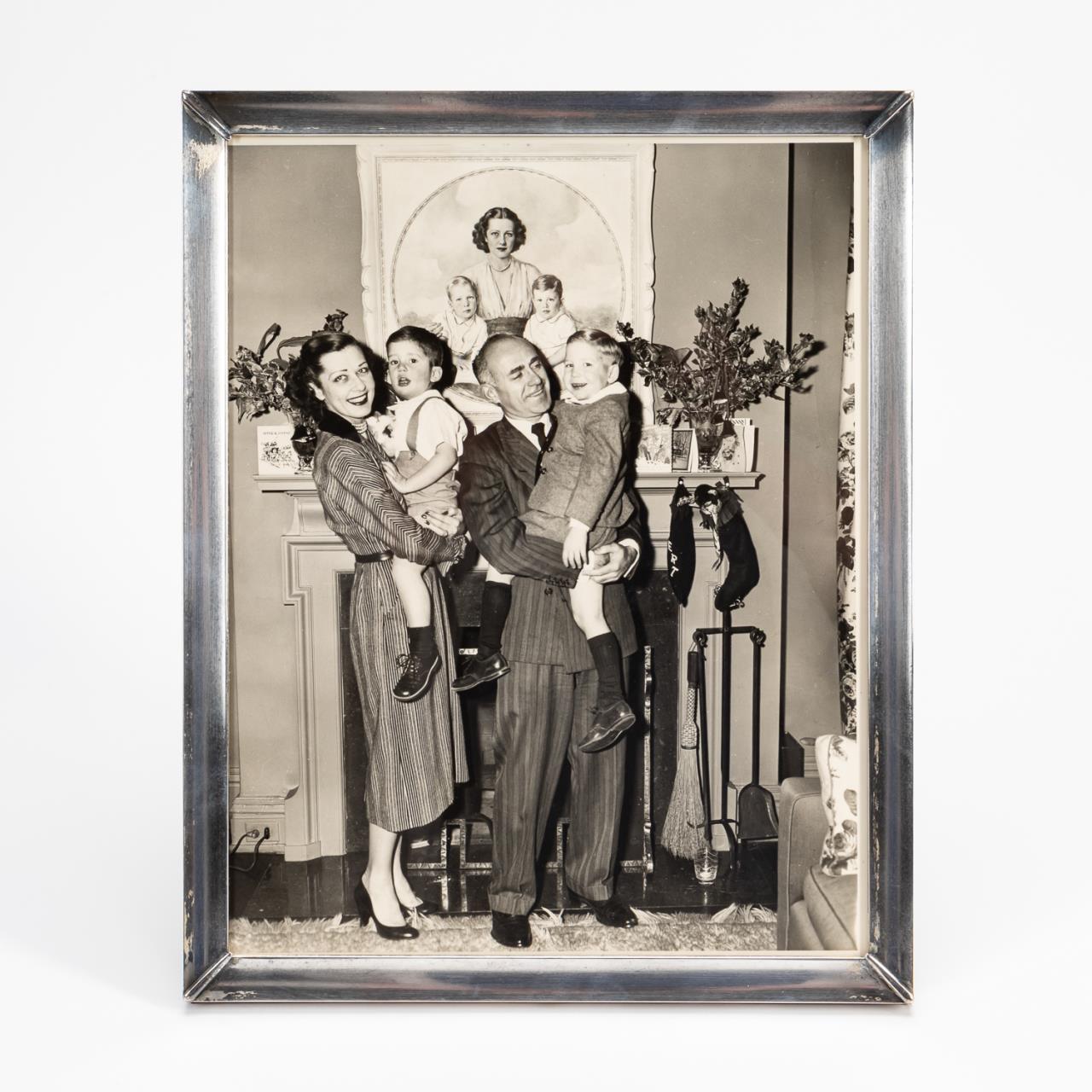 BLACK & WHITE WOODRUFF FAMILY