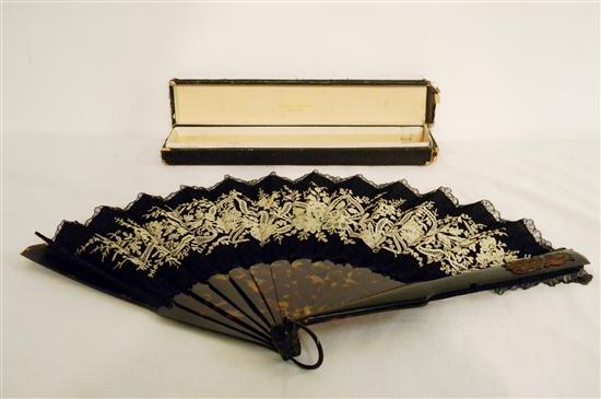 Black with white lace fan with