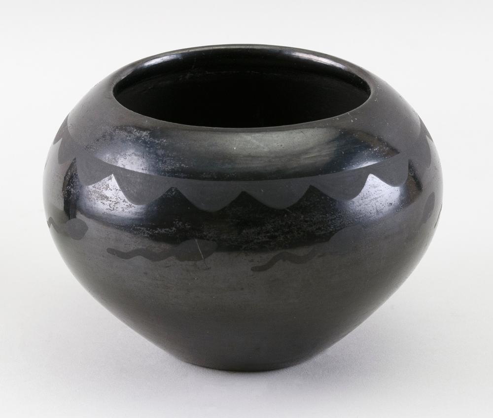 BLACKWARE POTTERY BOWL BY MARIE AND