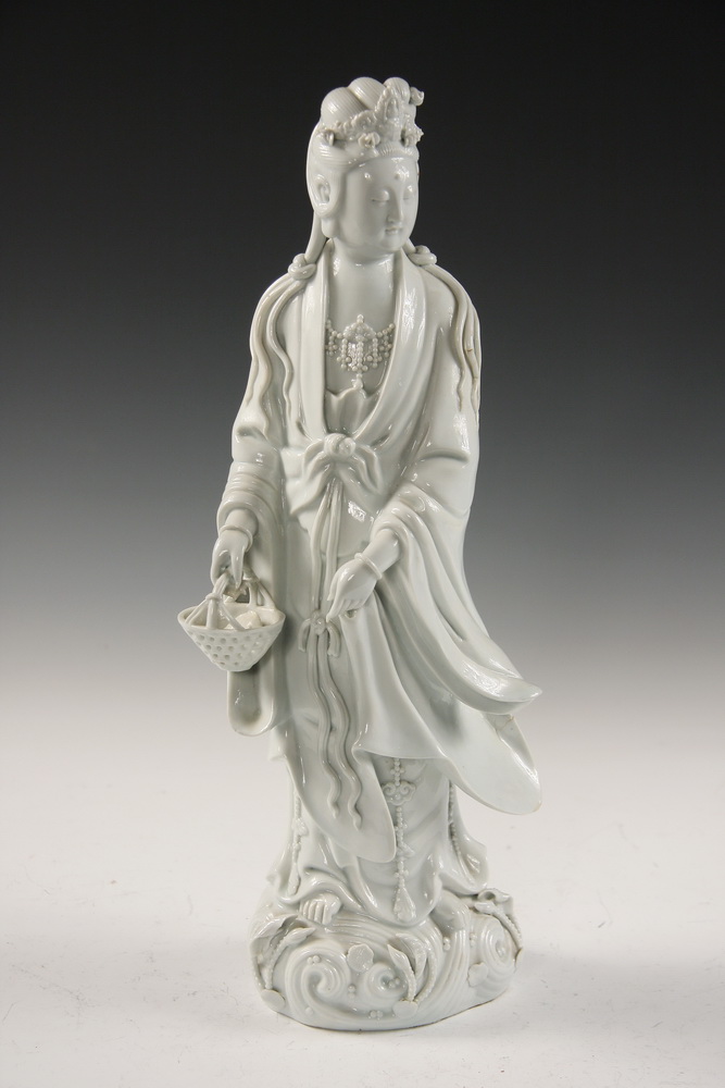 BLANC DE CHINE STATUE - Blanc de