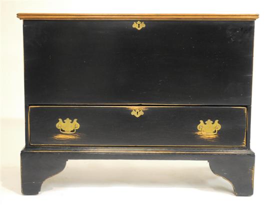 Blanket chest  pine with natural