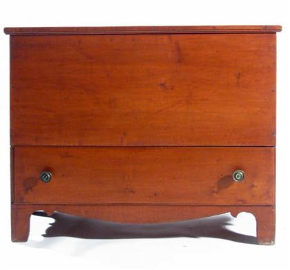 Blanket chest with drawer    new