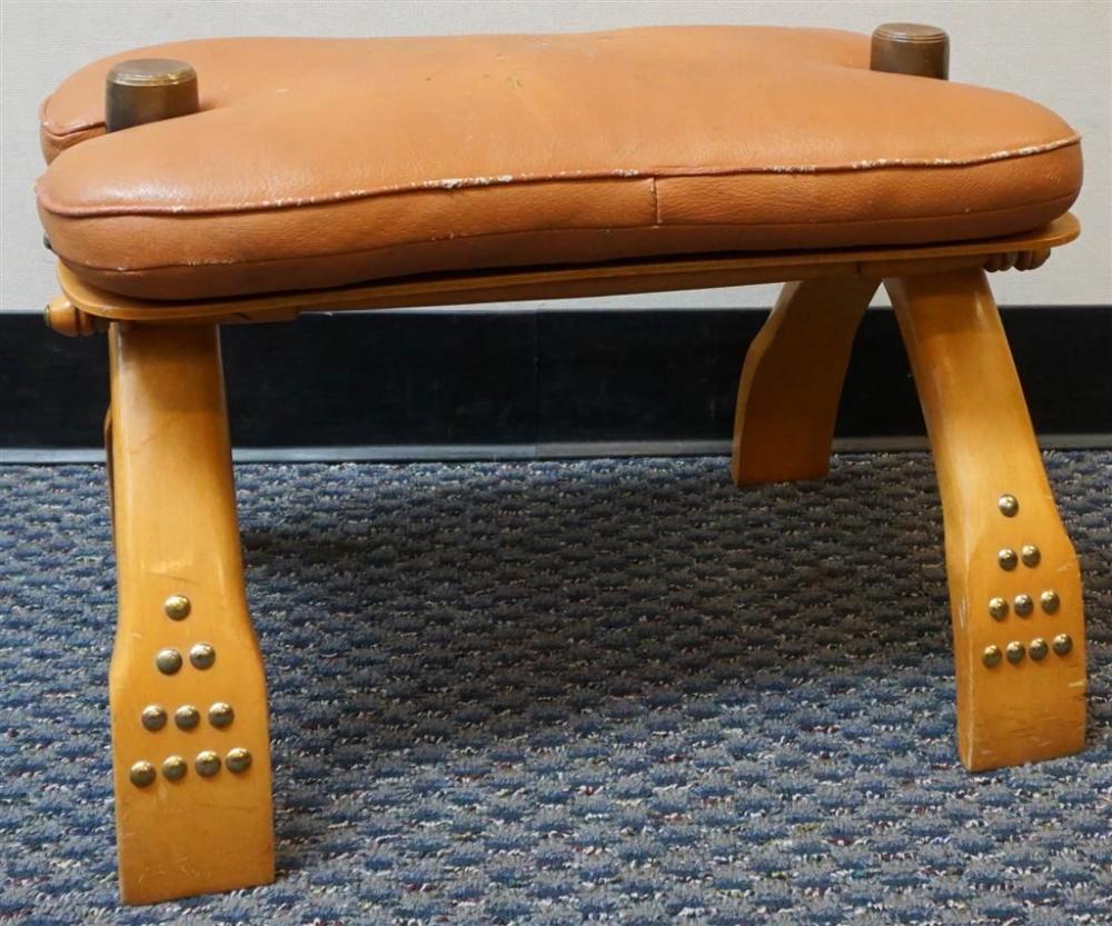 BLEACHED OAK AND LEATHER CAMEL