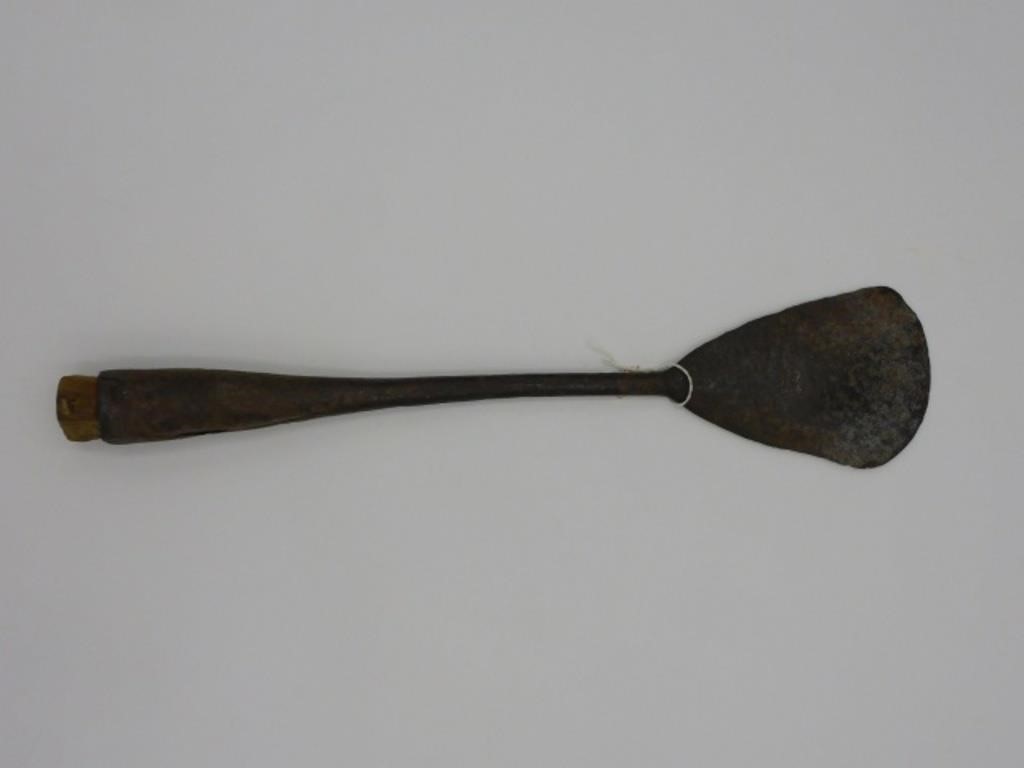 BLUBBER SPADE. EARLY 19TH
