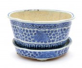 BLUE AND WHITE FLORAL DECORATE