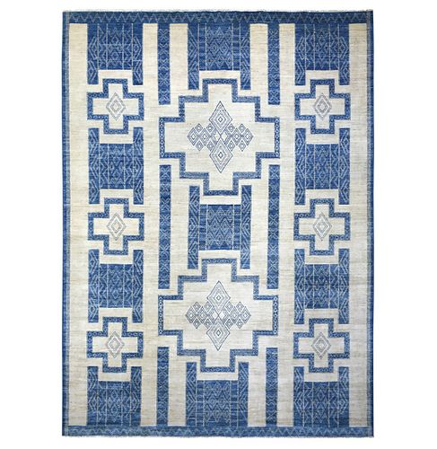BLUE AND WHITE HAND KNOTTED WOOL
