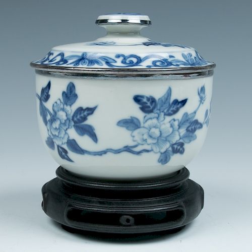 BLUE AND WHITE 'PEONY AND