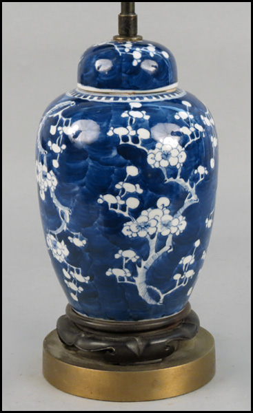 BLUE AND WHITE PORCELAIN GINGER JAR