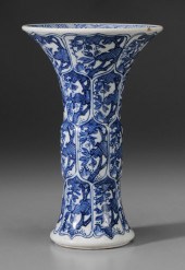 Blue and White Porcelain Gu Va