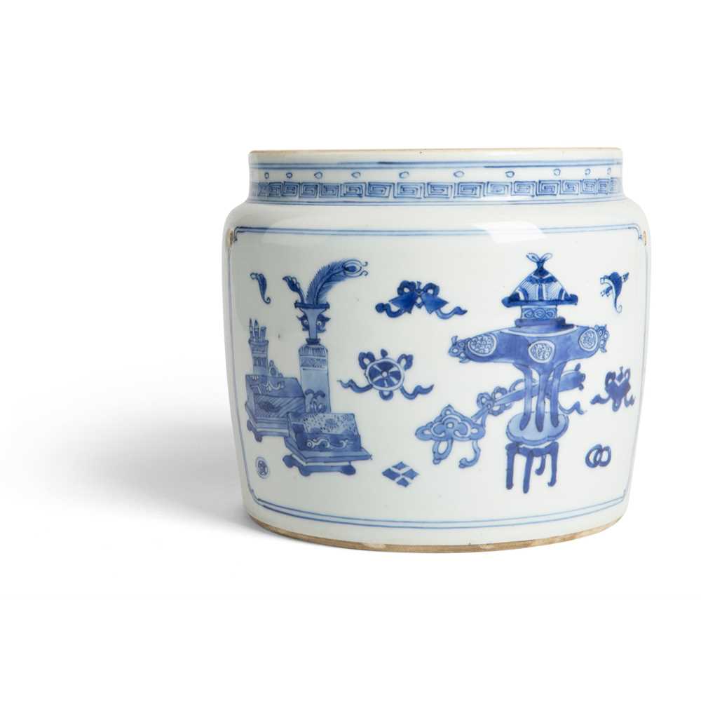 BLUE AND WHITE PORRIDGE JAR