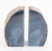 BLUE GRAY CRYSTAL GEODE BOOKEN