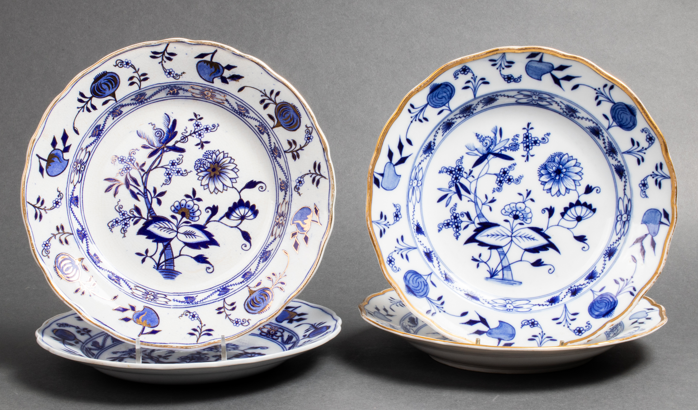 "BLUE ONION" DINNER PLATES INCL.