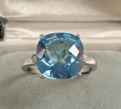 BLUE TOPAZ, DIAMOND AND FOURTE