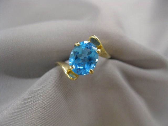 Blue Topaz Ring rich 3 carat oval