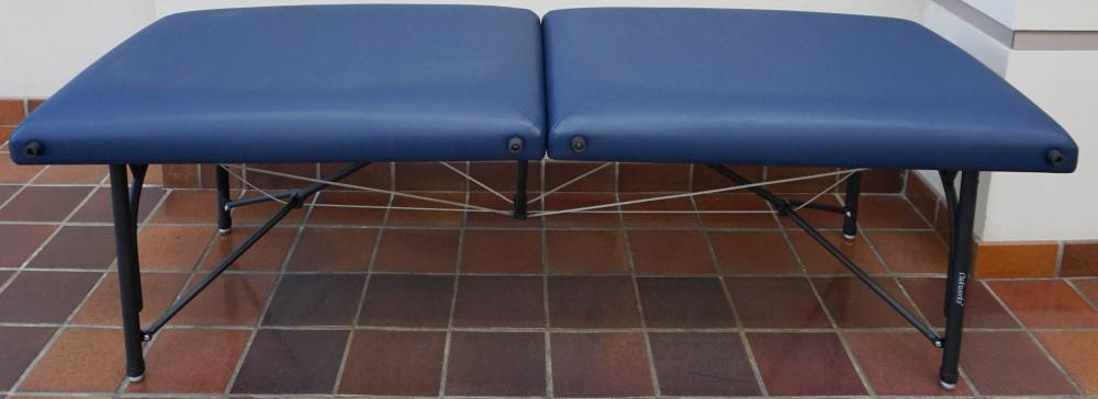 BLUE VINYL MASSAGE TABLEBlue
