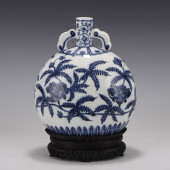 BLUE & WHITE POMEGRANATE MOTIF