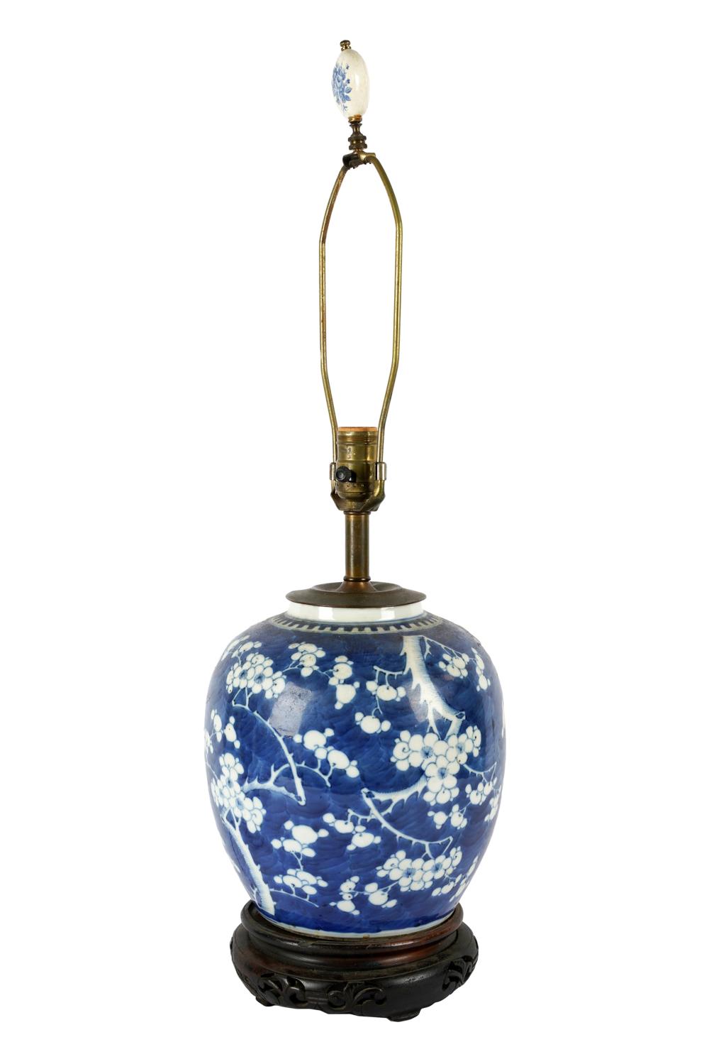 BLUE & WHITE PORCELAIN JARmounted