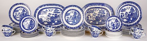 BLUE WILLOW DINNER SERVICEBlue