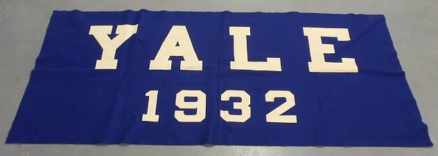 Blue wool Yale 1932 flag/banner.
