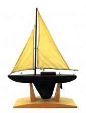BOAT MODEL, 20TH C., SINGLE MA