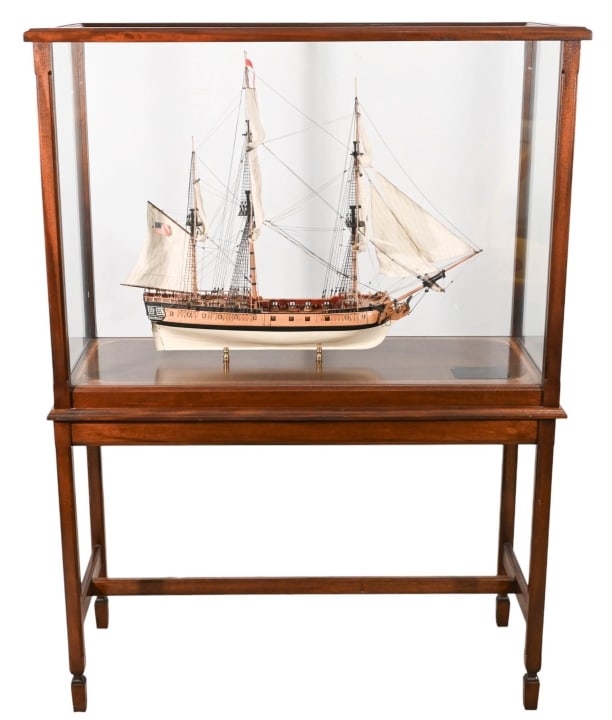 BOAT MODEL FRIGATE BOSTON IN CUSTOM