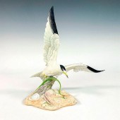 BOEHM PORCELAIN FIGURINE, LEAS