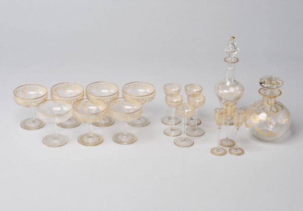 BOHEMIAN GLASSA lot of seventeen