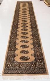 BOHKARA RUNNER, PAKISTAN, 2.9