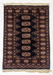BOKHARA HANDKNOTTED WOOL RUG B