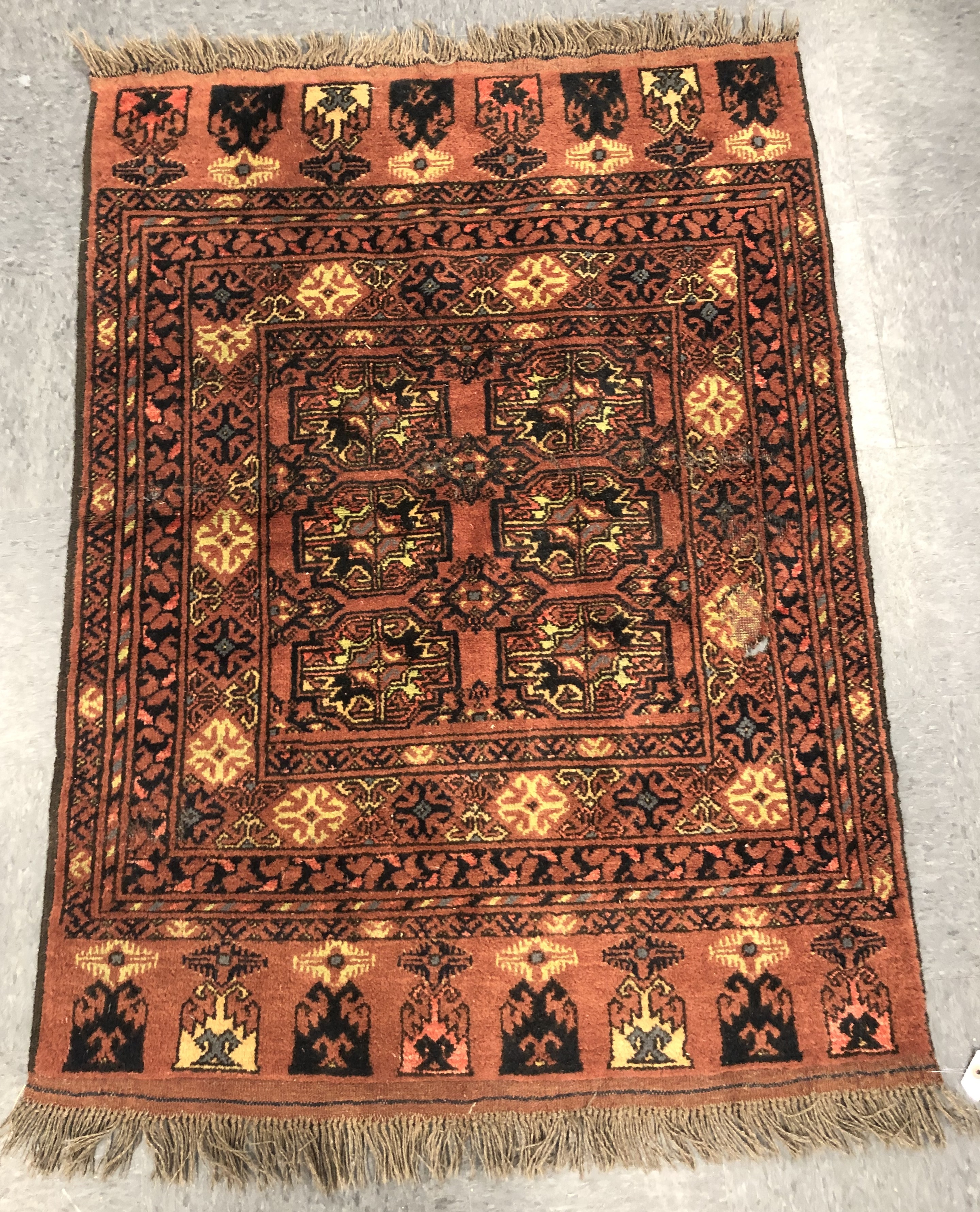 BOKHARA PERSIAN RUG, 4' 2" X 3'