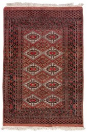 BOKHARA RUG: 4'0" X 6'0" 20TH
