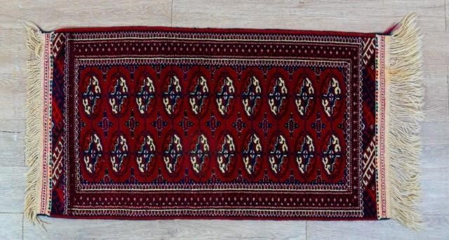 BOKHARA STYLE RUGBokara or